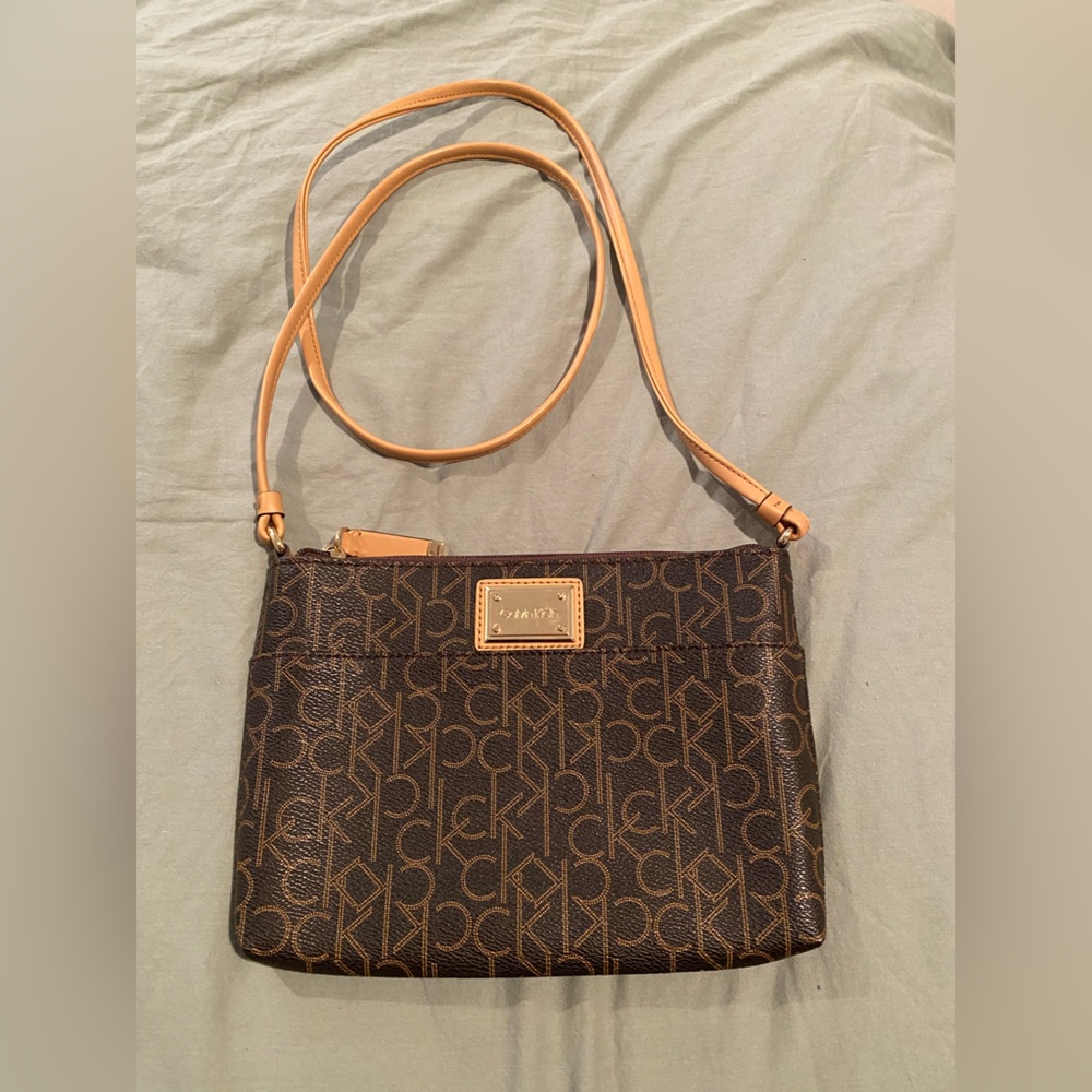 Calvin Klein Logo Crossbody